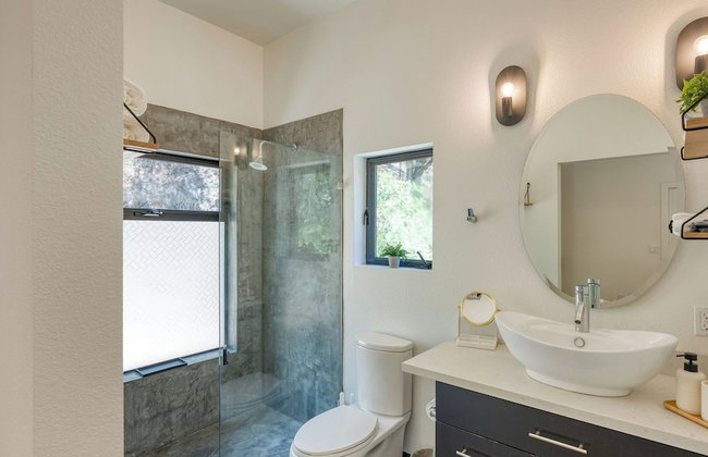 Mill Creek by Avantstay Modern Design, Patio, Hot Tub - Foto 106