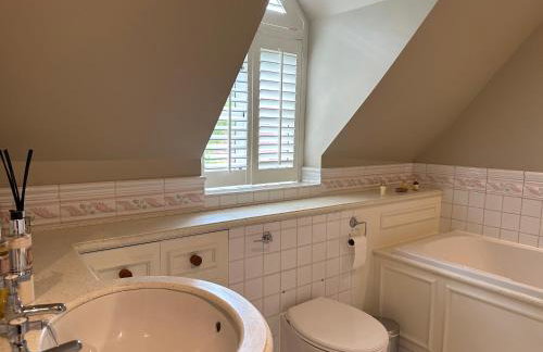 Perfectly Positioned Hambleden House - Foto 32