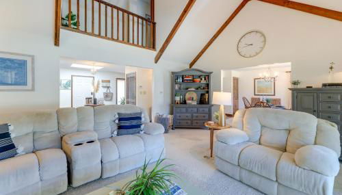 Waterfront Pine Knoll Shores Gem with Boat Dock - Foto 5