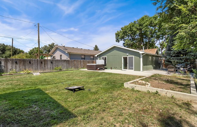 Downtown Windsor Home With Hot Tub & Pool Table - Foto 48