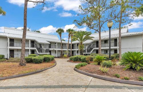 Golf and Tennis Community-Course Views-Corner Unit - Foto 37