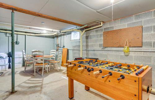 Less Than 1 Mi to Lake Cabin with Hot Tub in Greentown! - Foto 23