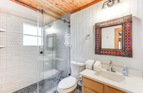 Fire Pit, Views Peaceful Texas Hill Country Cabin - Foto 9