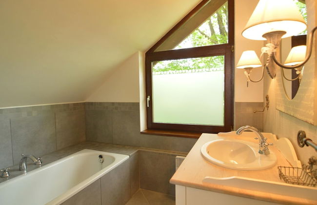 Beautiful Chalet Near the Forest in Malmedy - Foto 21