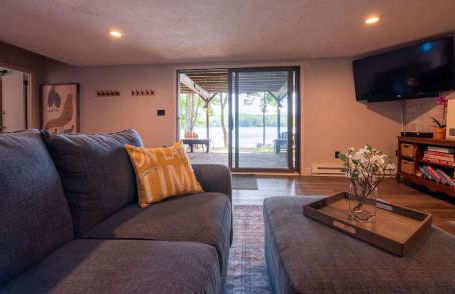 Lakefront Hot Tub Canoes Game Room Wood FP - Foto 63