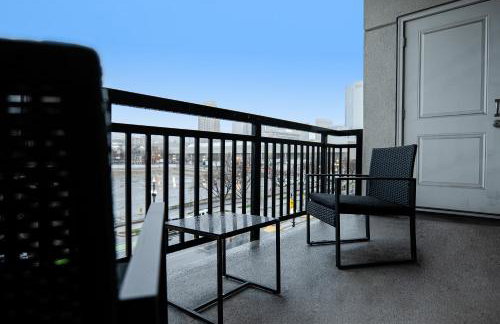 Convention Ctr Bespoke Beauty - 2BD Pool,Gym,Hot tub,Pkg - Foto 11