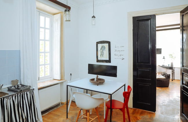 Four Rooms - Photo 25