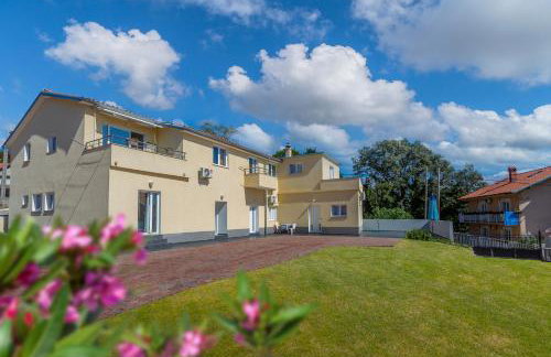 Apartments Dalida - Foto 1