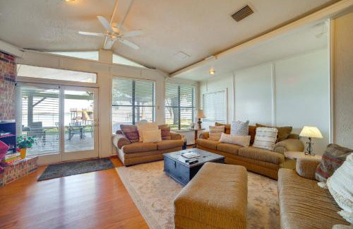 Family Retreat on Cedar Creek Lake! Dock and Views - Foto 10