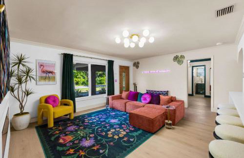 5 Min to Beach - Heated Pool Hot Tub 85 TV's BBQ Games - Foto 30