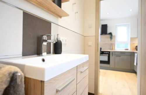 Ferienhäuschen am See, neu gebaut, klimatisiert und beheizbar - Photo 10