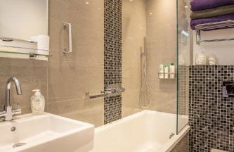 Victoria Violet - Photo 16