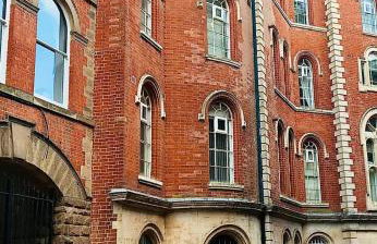 The Fifth Quarters, Grade II Listed Apartment, The Lace Market, NG1, City Centre, Nottingham, Sleeps 4 - Photo 13