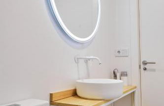 Slow Home Apartments - Photo 74