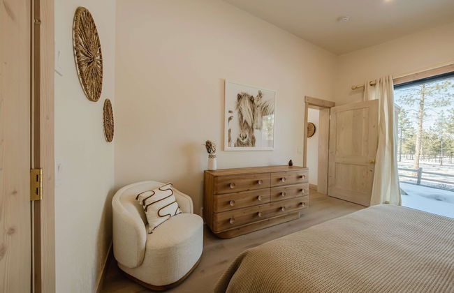 Wilderness Club Nest Modern Cabin Retreat for 9 w/ Hot Tub - Photo 3