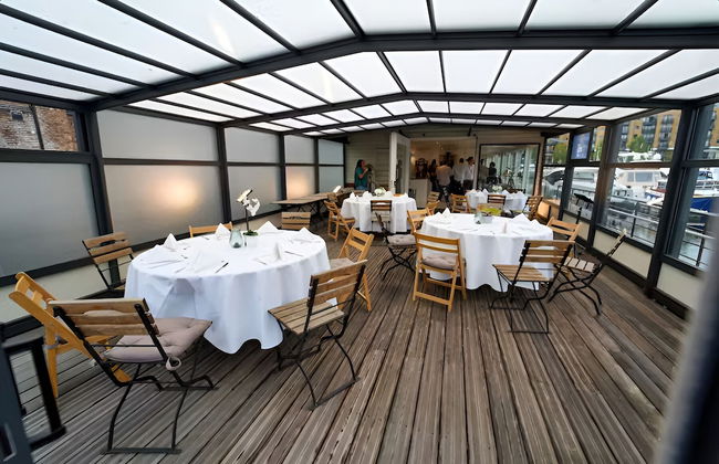 JOIVY Stunning 5-Bed Boathouse On The River Thames - Foto 17