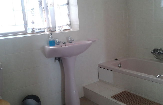 Oom Piet Self Catering Accomodation - Photo 33