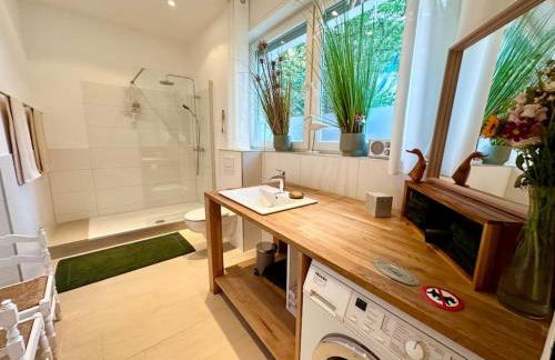 Stylish Quiet City Oasis near Cologne Central Station - Foto 9