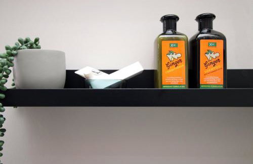 Elegant 2BR w/ Pool Table in Prime Location - Foto 33