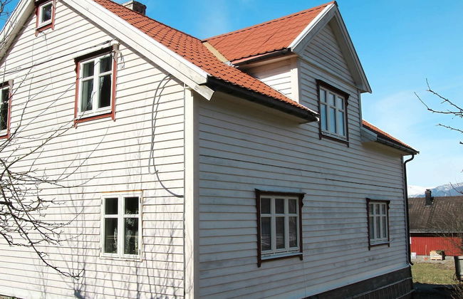 7 Person Holiday Home in Fresvik - Foto 1