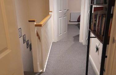 Silverstone White House - Photo 8