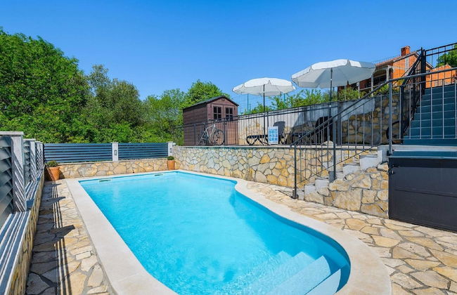 Charming Holiday Home With Pool and sea View - Foto 13