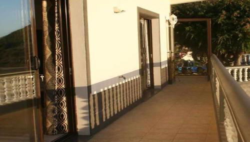 Arcos Grands Suites with enormous and private pool. - Photo 2