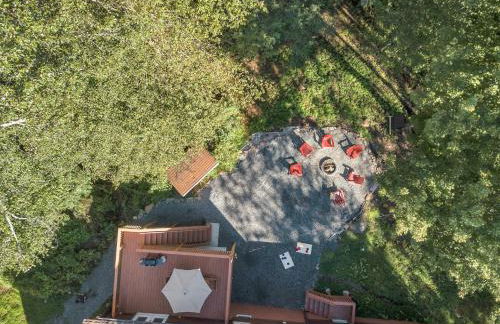 Secluded Log Cabin with Hot Tub Fire Pit Game Room - Foto 64