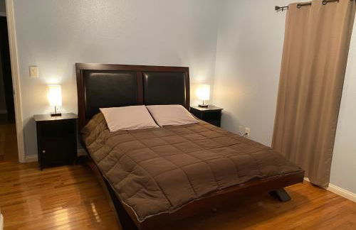 Cozy house with large free parking on premises - Foto 6