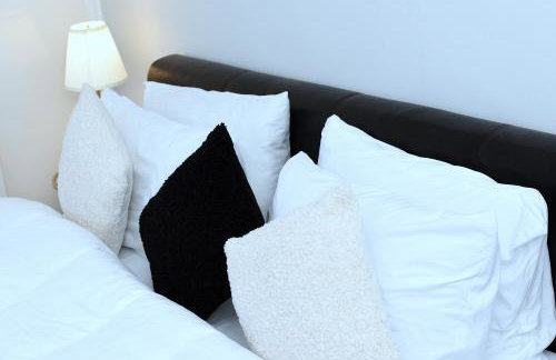 Tranquil Stays at 3 bedroom House in Dagenham - Foto 26