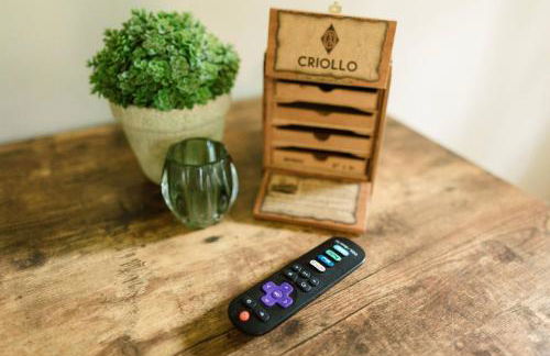 ~ The Cozy Farmhouse ~ | Sleeps 10+ | Farm Views - Foto 77