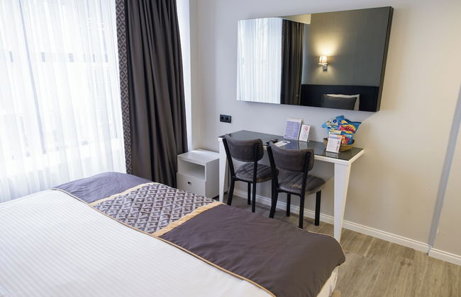 Riva Hotel Alsancak - Photo 18