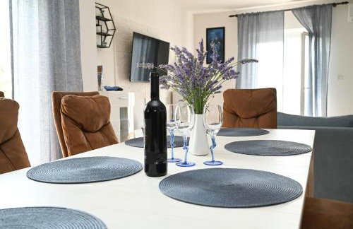 Apartment Boomerang - Photo 1