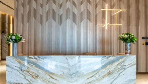 Charm Studio – Fully Furnished with Style - Foto 3, Recepción