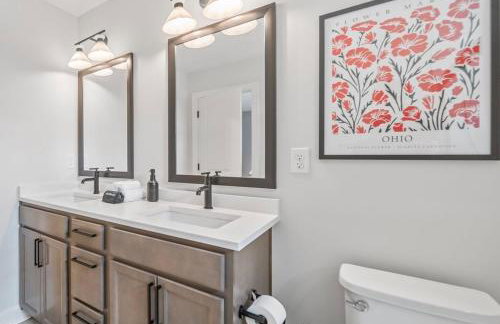 Hot Tub - Mins to Short North - Retro Game Room - Foto 7