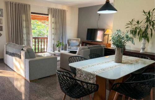 Casa com Piscina no Centro - 13 pessoas - Churrasqueira - Elegante - Foto 4