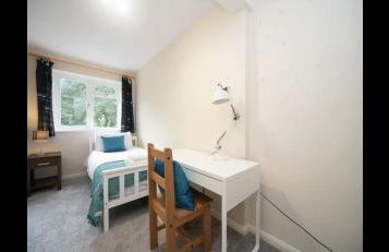 Chessington Blue with parking - Photo 26