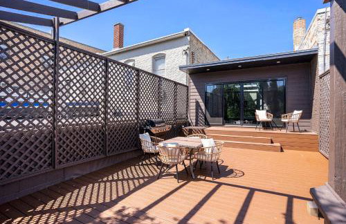 NEW Love Mi Getaway Loft with Deck on Washington Ave 110 - Foto 27