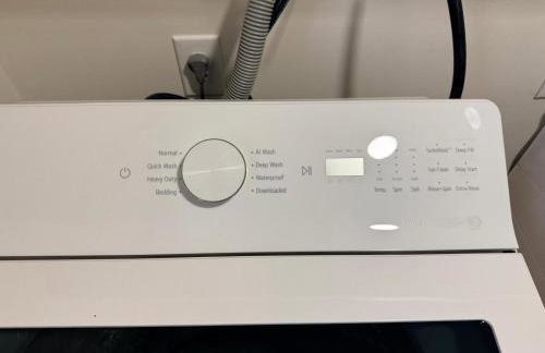 Brand New 4BR Near Downtown and Lucas Oil Stadium - Photo 25