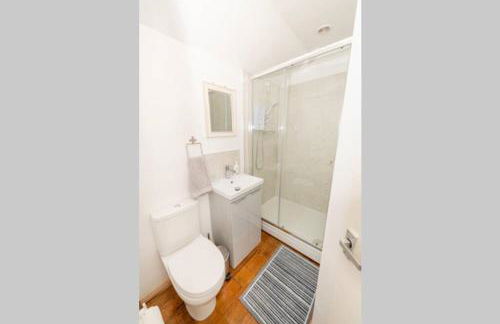 The Bungalow at Seaway's, Sleeps 11 + - Foto 22