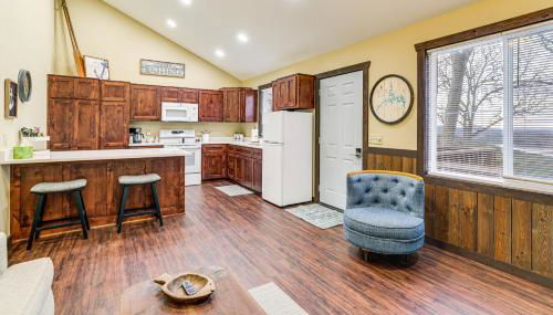 Stunning Views! Table Rock Lake Cabin Near Marina - Foto 2