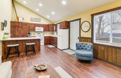 Stunning Views! Table Rock Lake Cabin Near Marina - Foto 2