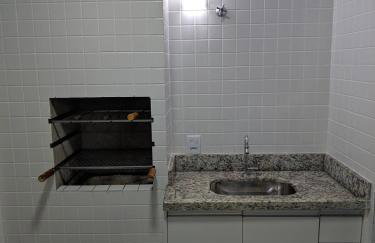 Apto completo com varanda gourmet a 50 mt da praia - Photo 4