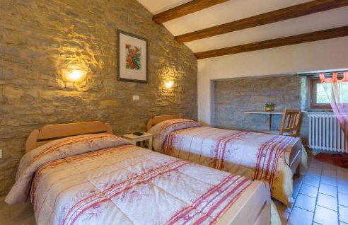 Beautiful Home In Buje With Wifi - Foto 18