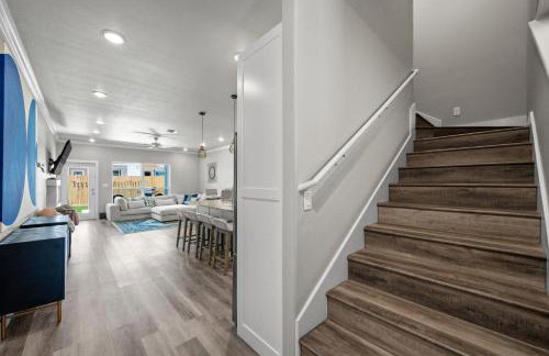 Beautiful New 3 Bedroom Townhouse w/ Private Pool - Foto 26