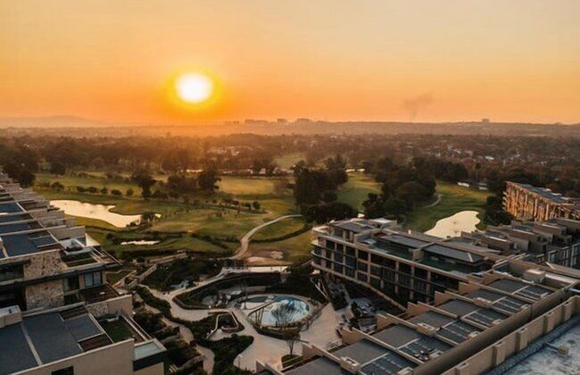 Houghton Executive Suites - Foto 12