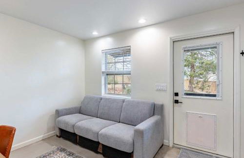 Modern 5BR Home with Mtn Views BBQ & Pool Table - Foto 38