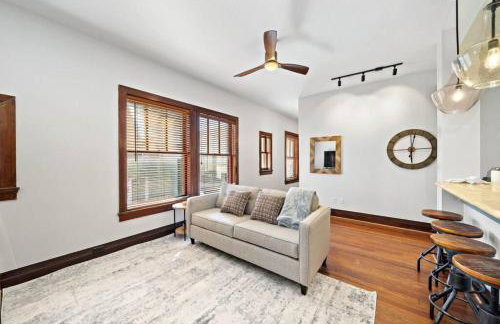 Historic loft in downtown Galveston close to everything - Foto 8