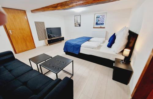 Laubach Apartments - Photo 12