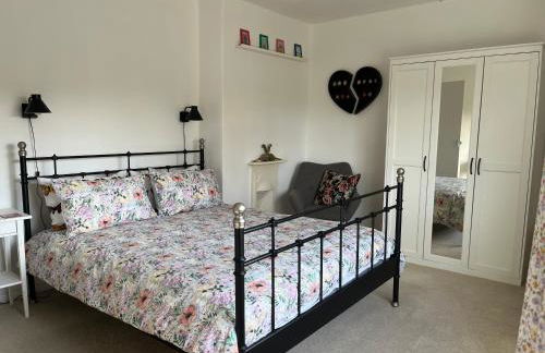 Two Four Four, holiday home in Matlock - Foto 13